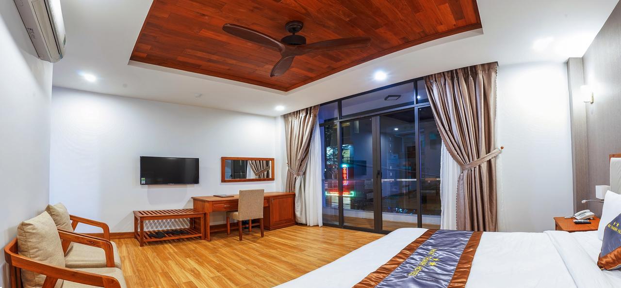 Hotel Nhat Thanh Quy Nhon Esterno foto