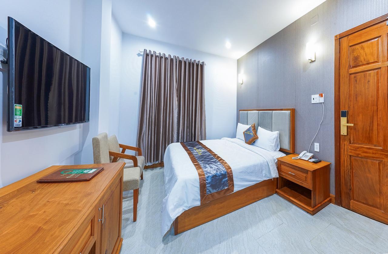 Hotel Nhat Thanh Quy Nhon Esterno foto